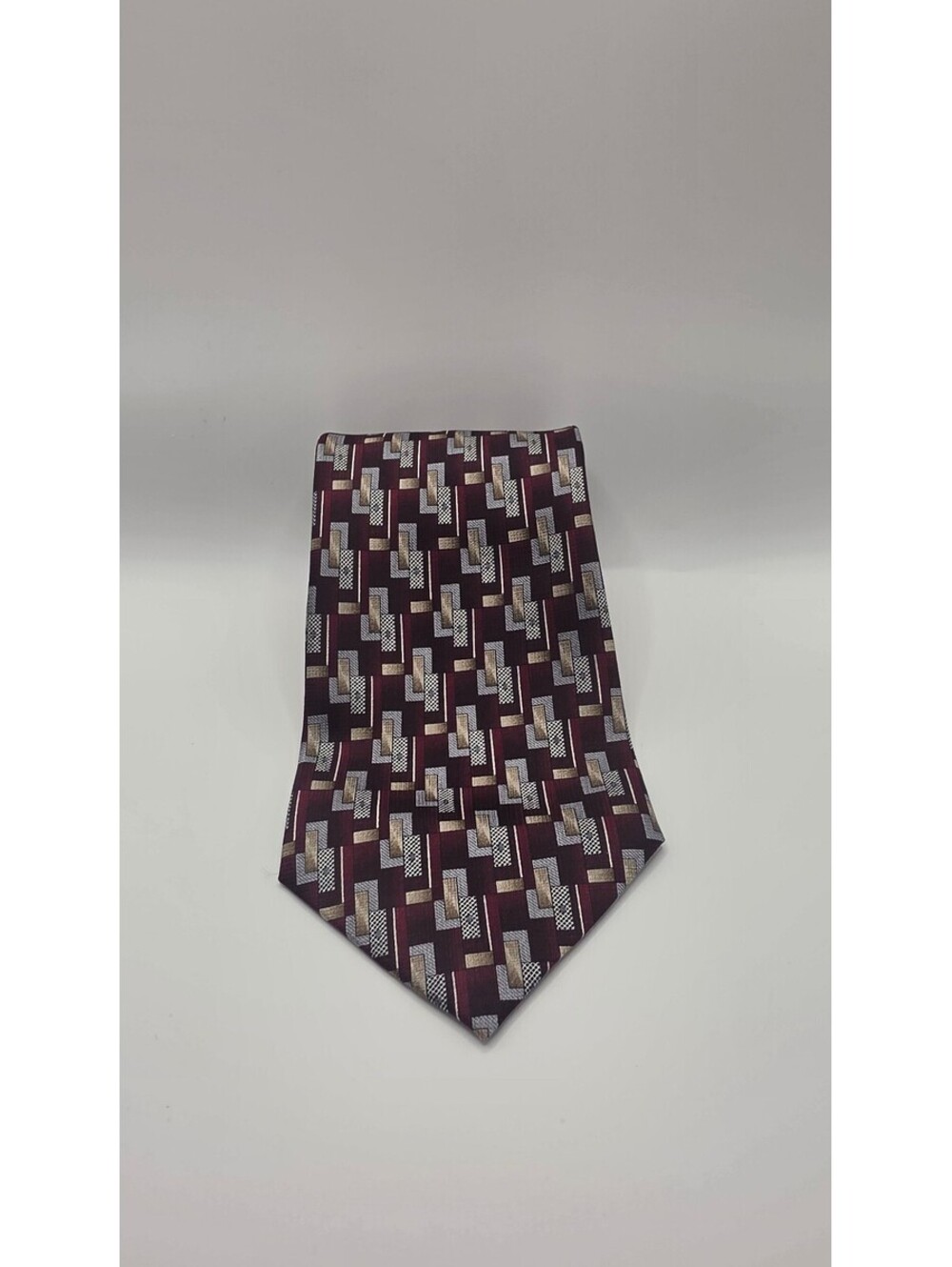 Stafford Men's Silk Tie with Geometric Pattern
